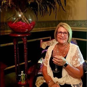 Meet your Posher, Vicki